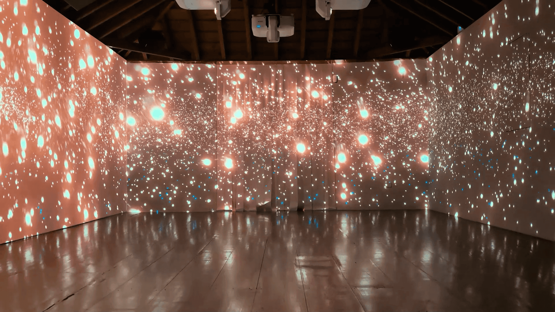 Casa Llano - Immersive Room